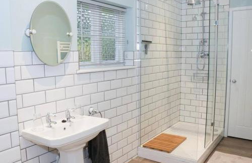 Divine, detached countryside cottage near Ludlow. - Photo 8