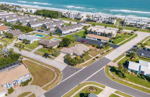 Melbourne Beach 4/3 Home steps to Beach w/Jacuzzi - Foto 10
