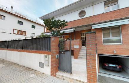 HOUSE OF JOY , CASA EN BANYOLES - Foto 25