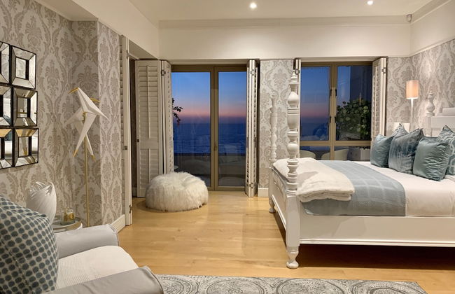 Clifton YOLO Spaces – Clifton Mansion Villa - Photo 45