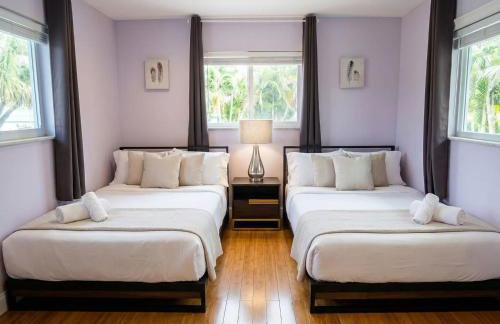 Hidden Gem Vacation Villa w Private Pool & TikiHut - Foto 35