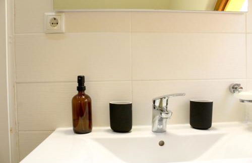 Pauline 3 - Photo 33