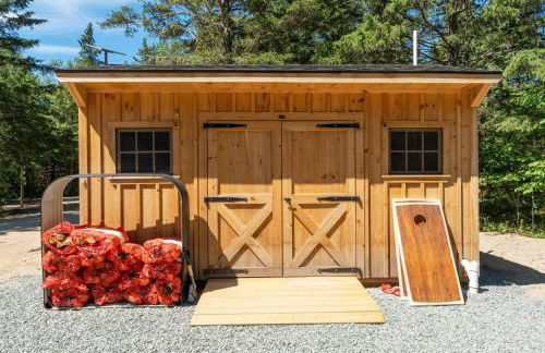 Aurora Nook-Cabin with Shower & Queen Bed - Foto 18