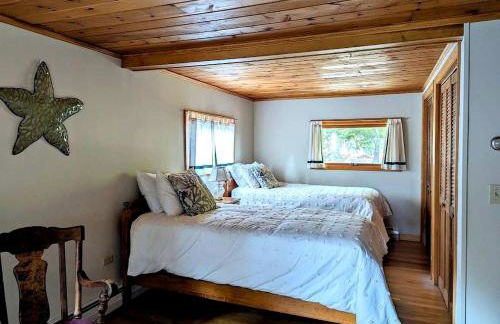 Oceanfront Cottage with Fire Pit & Direct Water Access Near Acadia National Park in Hancock, Maine - Foto 41