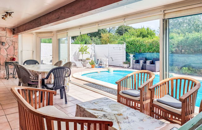 3 bedroom House in Solliès-Pont with private pool and garden - Photo 3