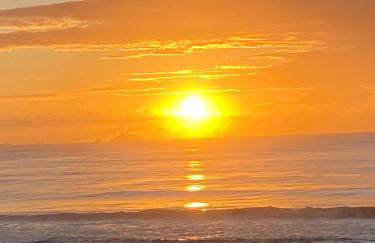 Lindo Studio Matinhos Prédio na beira mar. - Foto 10