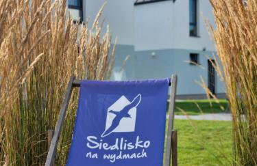 Siedlisko na wydmach, sauna,podgrzewane jacuzzi,domki klimatyzowane,starlink internet,parking - Photo 39