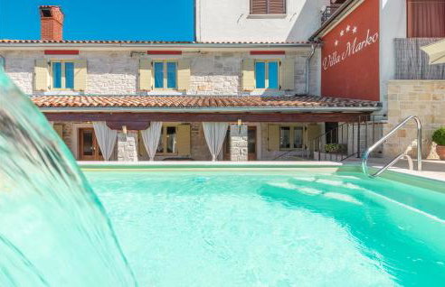 3 Bedroom Nice Home In Plovanija - Foto 8