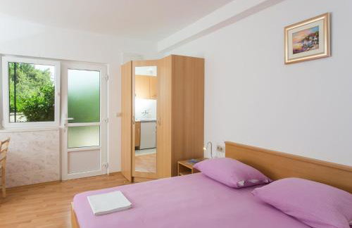 Apartments Bibijana- Superior Studio Apartment with Patio and Sea View APARTMAN 4 - Foto 6