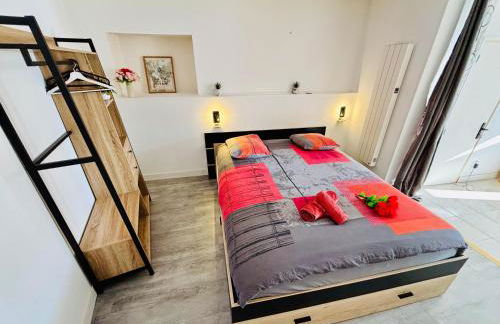 Le Maréchal Chic - Centre ville - Rive de Gier - Foto 17