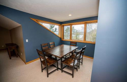 Crystal Lake Hillside with Private Sandy Beach - Foto 40