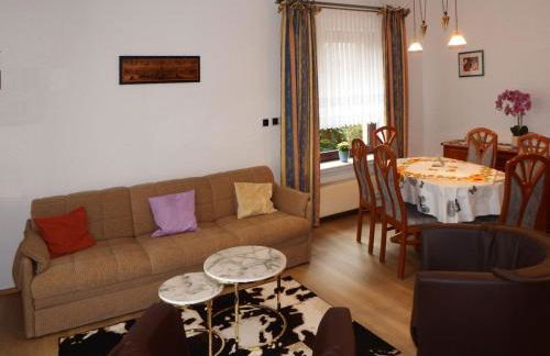 nette Ferienwohnung mit eigenem Eingang und Sonnenterrasse - Foto 8