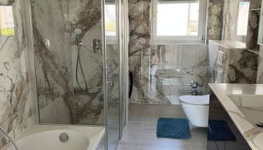 Lakeside, awesome & romantic, with stylish design - Foto 5