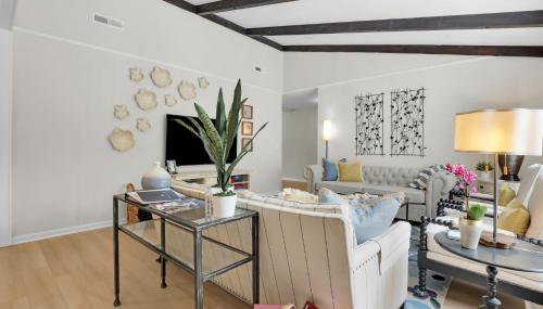 NEW! The White House, with 2 King Ensuites close to Parris Island and Downtown - Foto 2