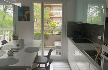 Apartment Zénith Charm of Barry Gardens- private parking - Photo 22