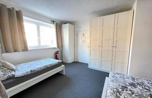 Jans 4 Personen Apartment Herten NRW Veltins Arena Küche P WLAN mit Code - Foto 12