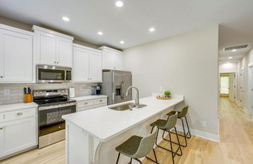 Close to Sports Complex Modern Millbrook Duplex! - Foto 7