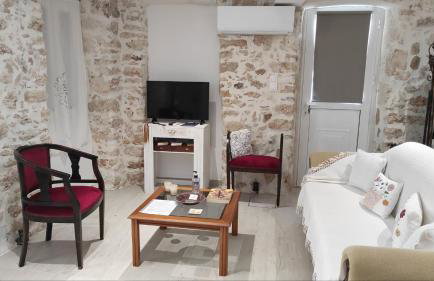 Ξενώνας "Alexandra's Coffee House" - Foto 5