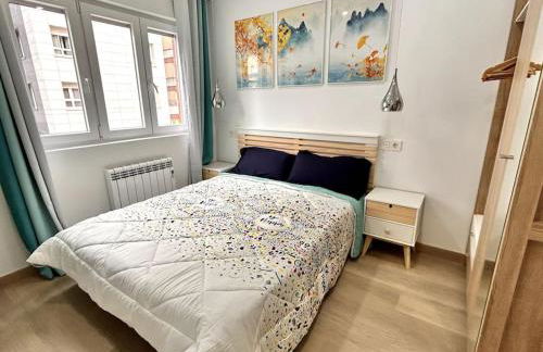 LUJO 10 pax Proyector, Maquina Arcade y Patinetes - Foto 3