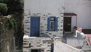 3-level doll house in Kea Ioulida/Chora, Cyclades - Foto 1