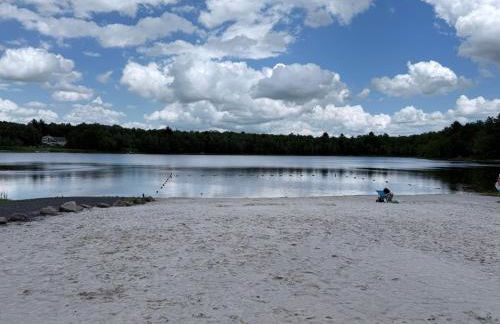 Poconos Retreat Hot Tub, Pool, Theater EV chrg & more - Foto 37