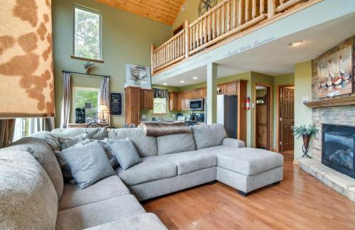 Hot Tub and Fire Pit! Lake-View Home in Blue Eye - Foto 2