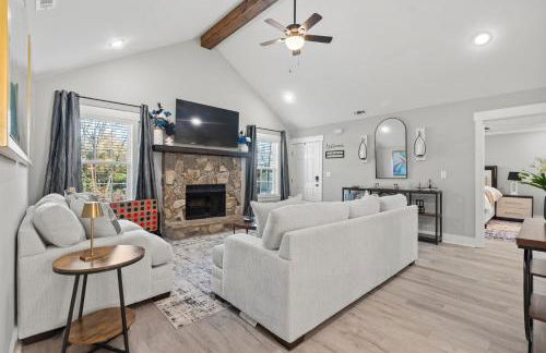 Garden City Hideaway Cozy home near Ft Eisenhower - Photo 14