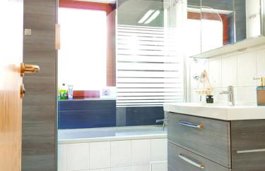 Terminal Design Apartment - Photo 16