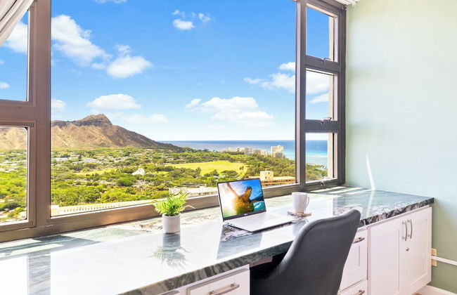 Diamond Head and Ocean views with King Bed and Parking - Foto 22