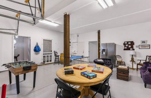 Bombastic Home - Steps to Beach - GameRm - Hot Tub - Pet Friendly - Foto 46