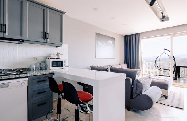 Nature View Villa w Pool 5 min to Beach in Milas - Photo 11