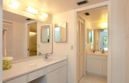 Lagoon front 2BR condo overlooking the golf course - Foto 9