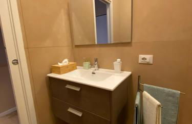 Bilocale di Prestigio a pochi passi a piedi dallo IEO 10 minuti in auto da HUMANITAS 15 minuti dal centro di Milano - Foto 11