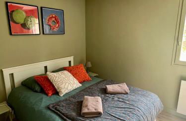 Grand rez de jardin-terrasse avec vue sur la mer - 2 chambres - Photo 18