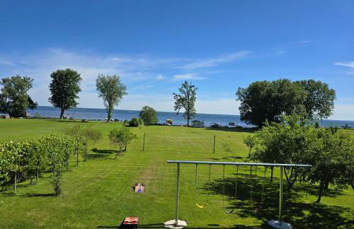 Waterfront Oneida Lake Lux House - Photo 3