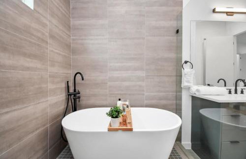 Lux Reverie Townhouse- Med Center- Downtown HTX - Foto 22