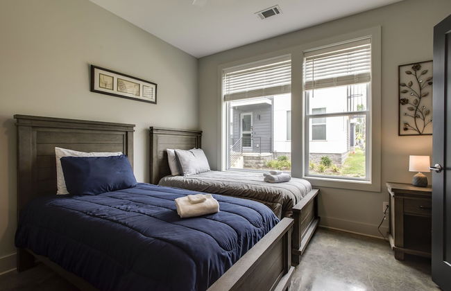 Harmony Highrise - Photo 6