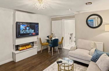 Entire home Sleeps 5 guest 5 mins fromMCR City - Foto 2