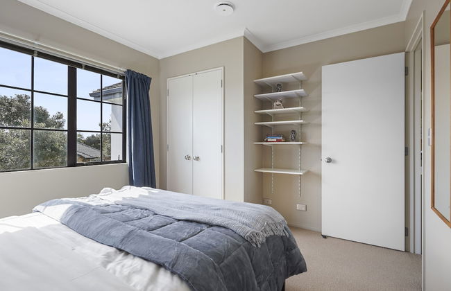 Spacious Family Home -Fully Fenced Yard - Foto 2