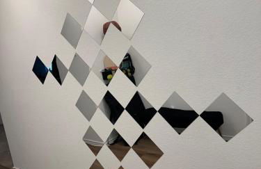 Cozy Stay with Pool Relax with Easy Access to Highway - Foto 16