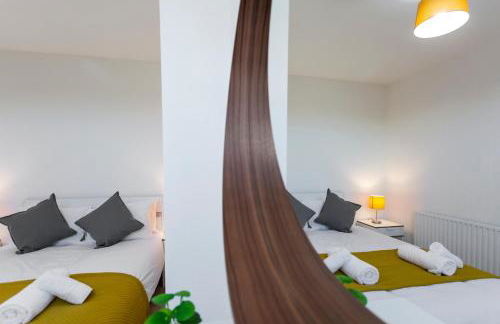 Jasmine Villa A - Ideal for QMC & Uni - Free parking - Photo 3