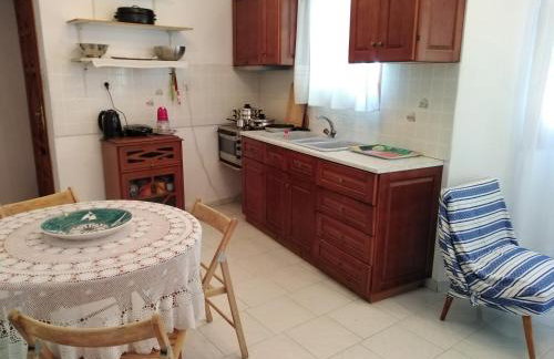 Kamari Beach guest house - Photo 30