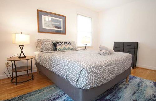 Spacious family friendly home with game room by UNC Charlotte - Foto 11