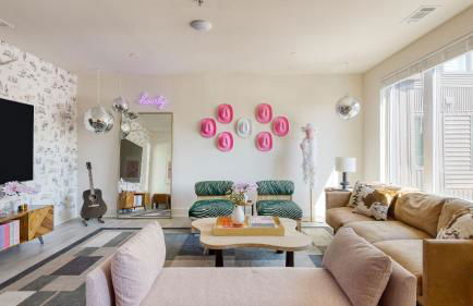 36 Guests on Music Row Bachelorette Suites Glam Room 5 Minutes to Downtown - Foto 11