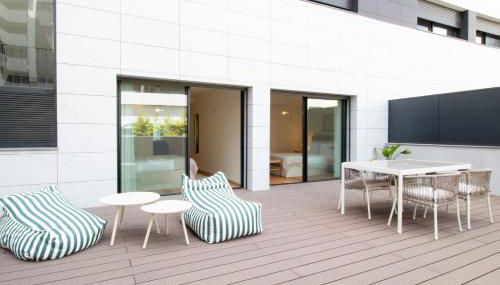 Gaia Elegant Apartment with Patio by LovelyStay - Foto 2