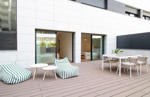 Gaia Elegant Apartment with Patio by LovelyStay - Foto 2