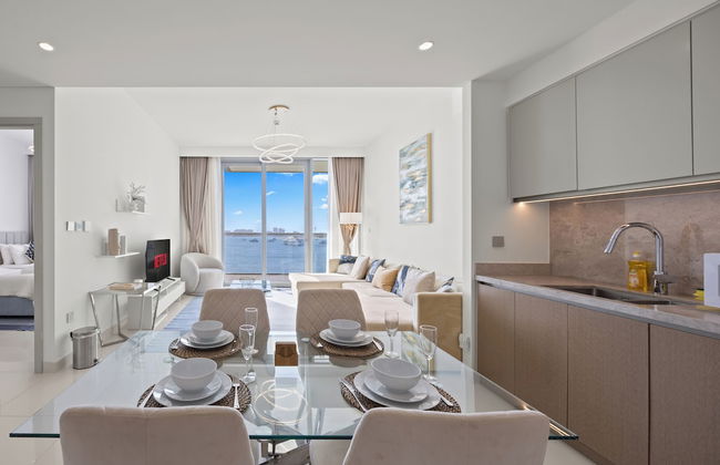 YOUR STAY Apartments Luxury Beachfront Living - Photo 20