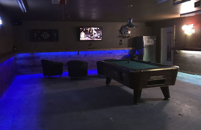 Family Friendly Lake House Located at Mid-west arm of Lake Fork - Photo 17