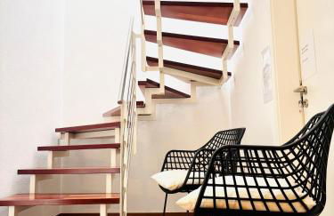 Lakefront View Entire Apartment with 2 bedrooms, 2 full bathrooms & Balcony Waterview - Foto 78