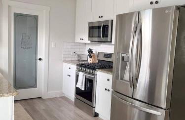 Remodeled 4BR 2BA Steps from Georgetown Square - Foto 25